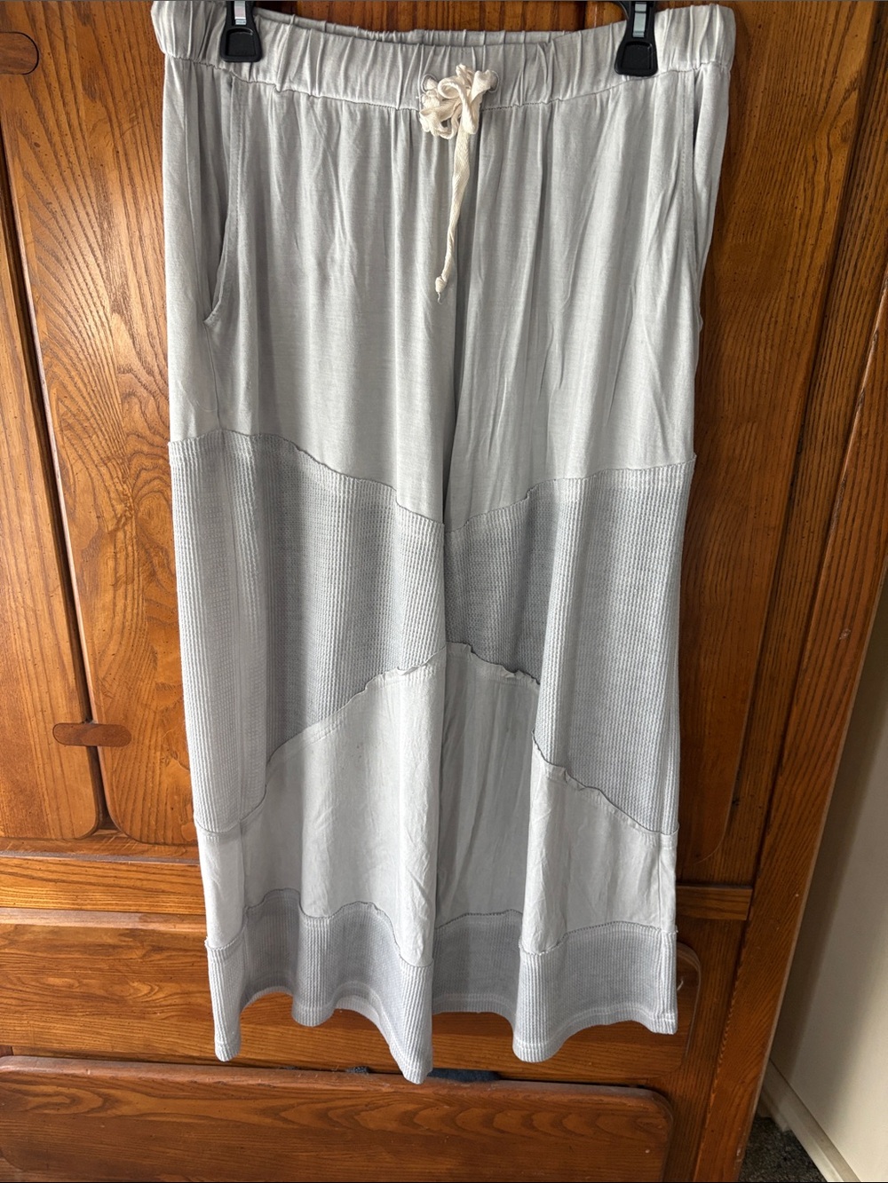 POL Light Gray Tiered Drawstring pants M/L